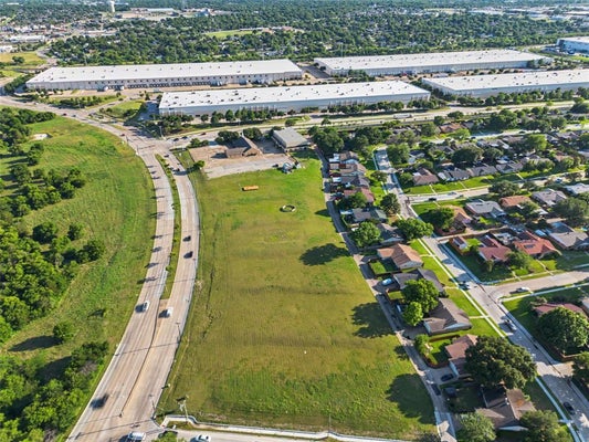 1011 S PEACHTREE RD, MESQUITE, TX 75149 - Image 2b1a4da05f72fd4a18befef3cbd55166/3066860496