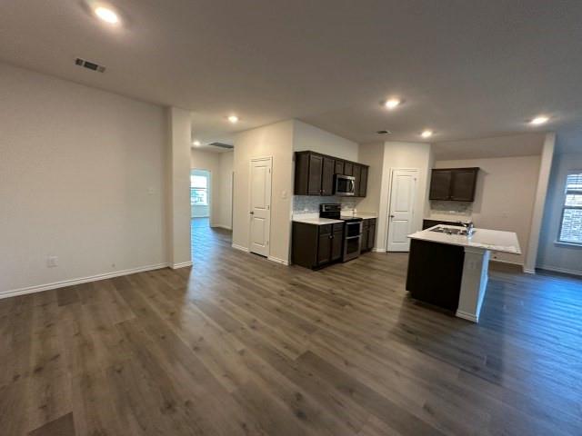 Wellington Farms Ph 1 Ncb 8816 - Residential