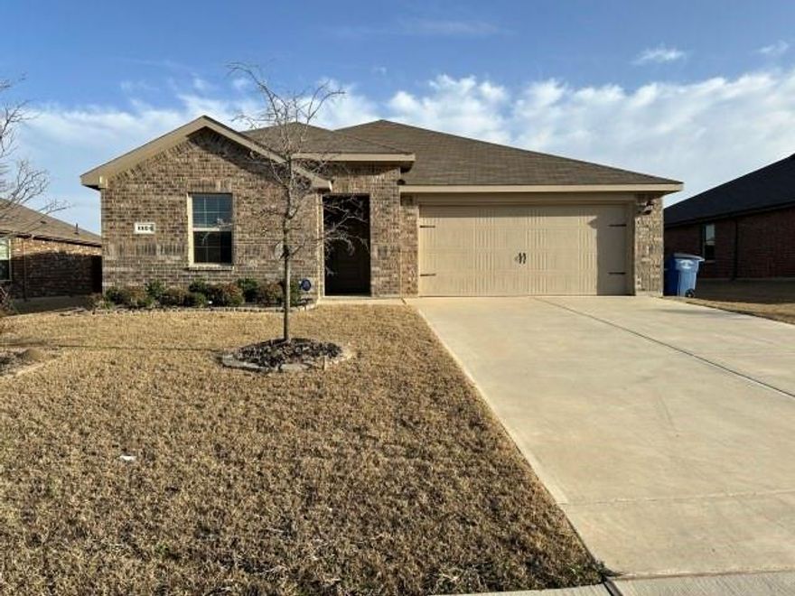 Wonderful custom home in Wellington Farms.  Nice open floor plan with island kitchen, 4 bedrooms, 3 baths, 2 car front entry garage and  covered patio.  Built in 2022 offering close to 2300 sq. ft. of living space.  Mesquite ISD and close to commute.