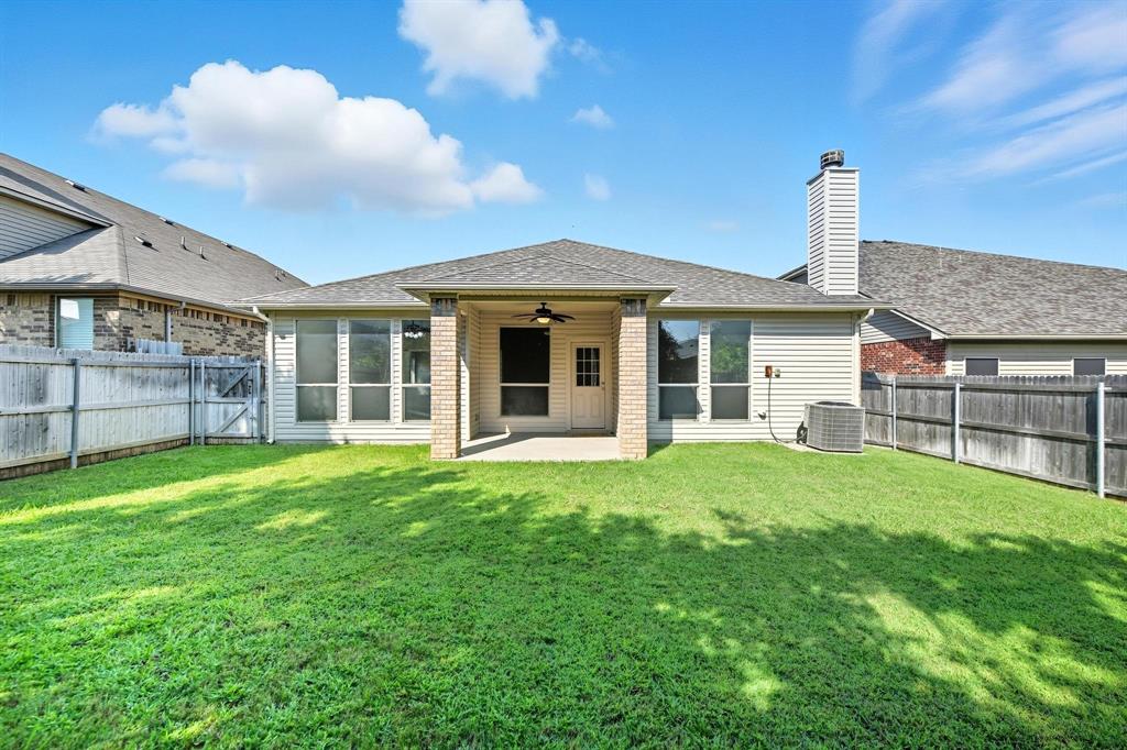 Denton, Texas 76226, United States, 3 Bedrooms Bedrooms, ,2 BathroomsBathrooms,Residential,Active,208541
