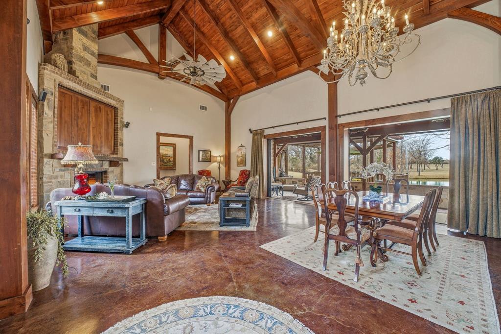 1658 County Road 2027