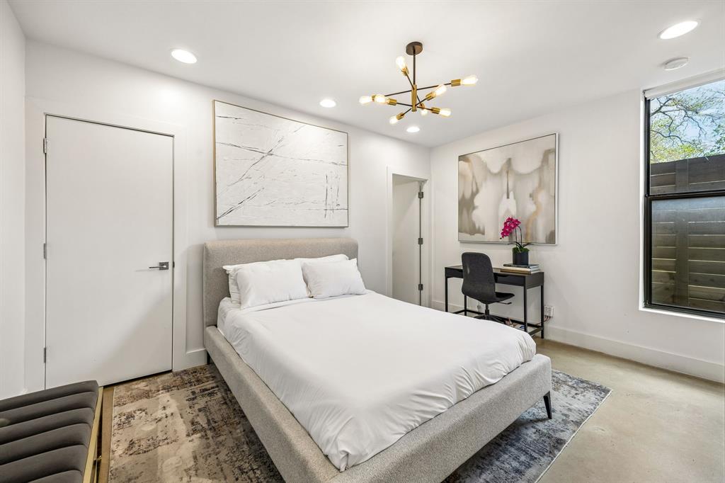 Dinsmore Court - Residential