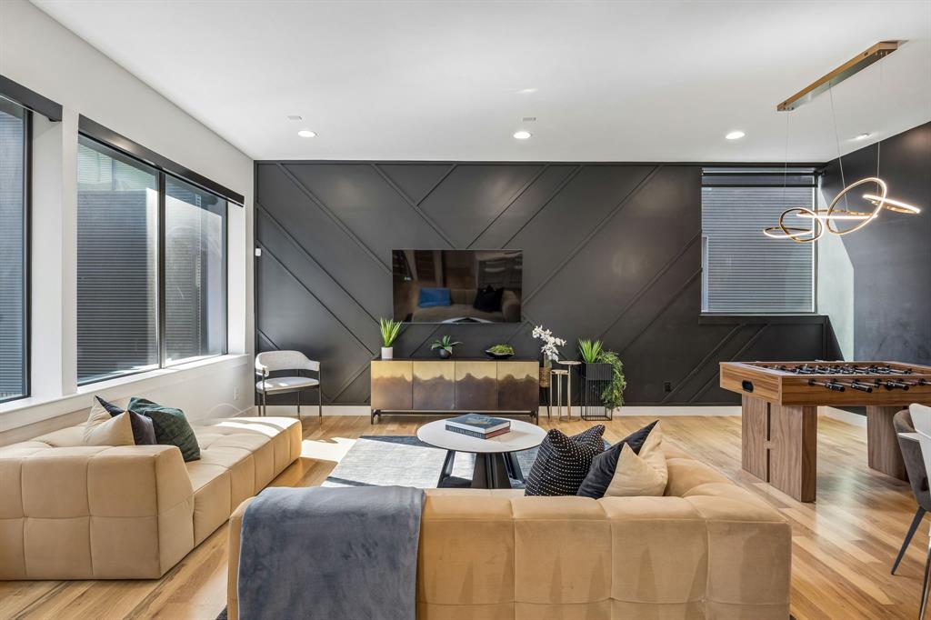 Dinsmore Court - Residential