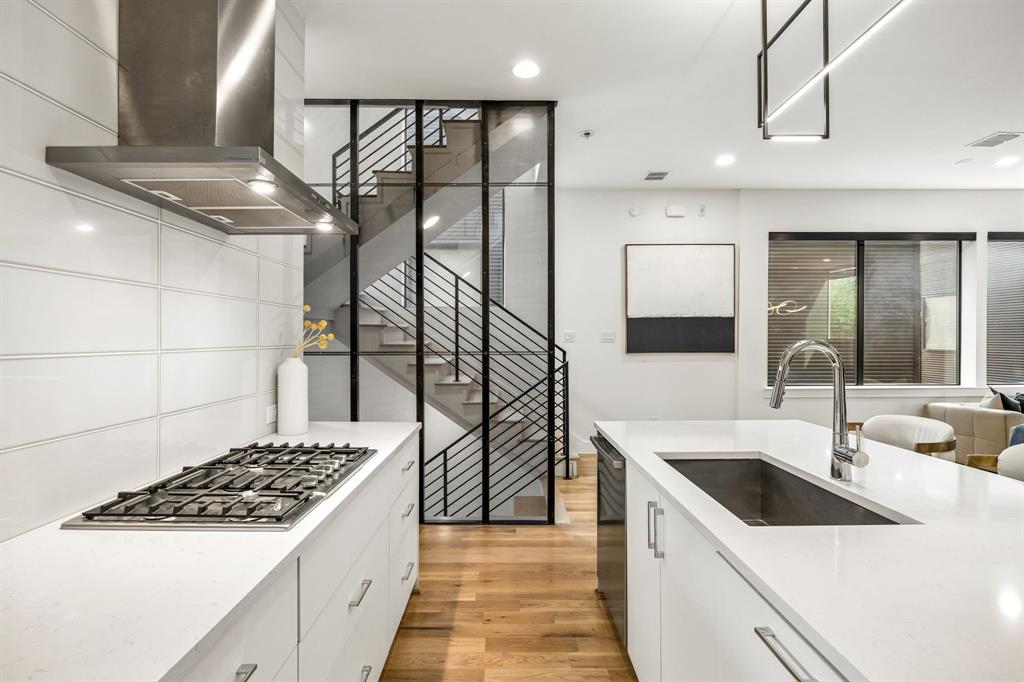 Dinsmore Court - Residential