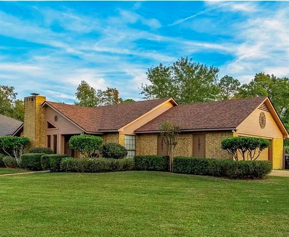 Greenacres Place 04 - Residential Lease