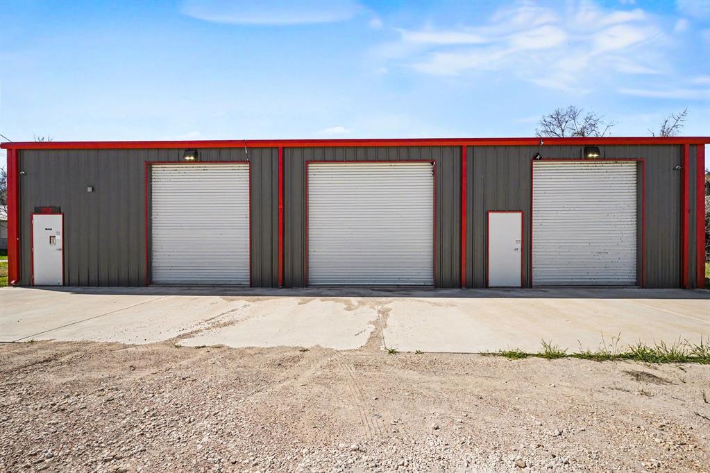 102 Short Street