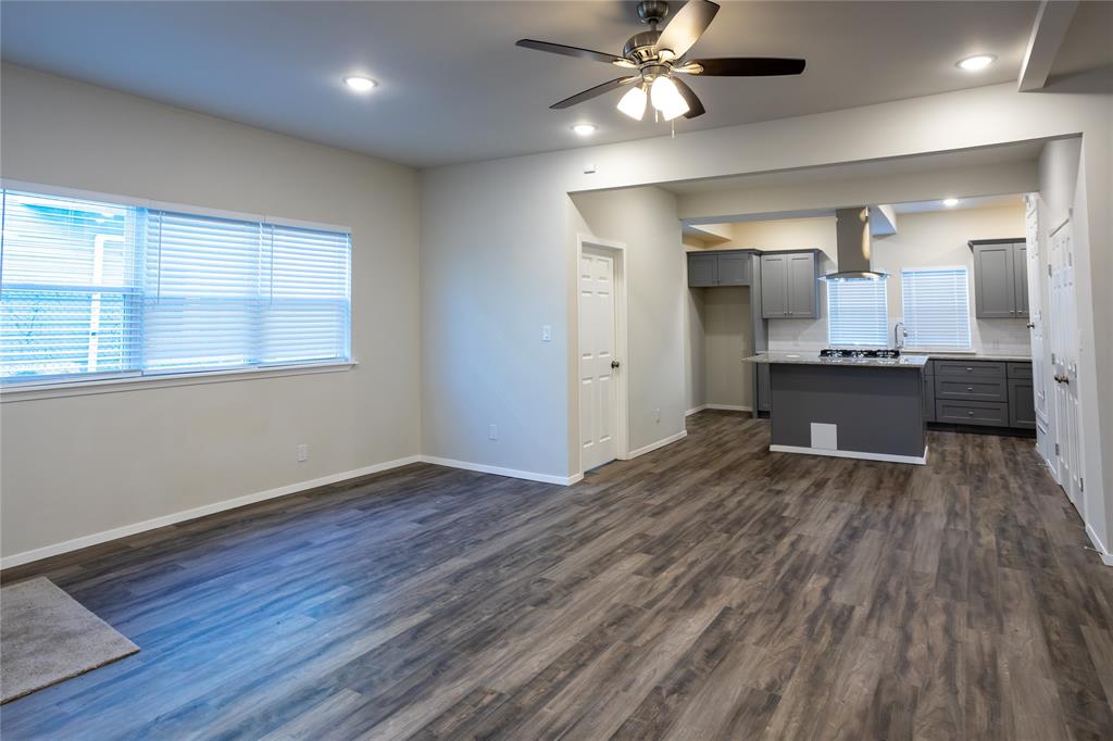 E H Rays - Residential Lease