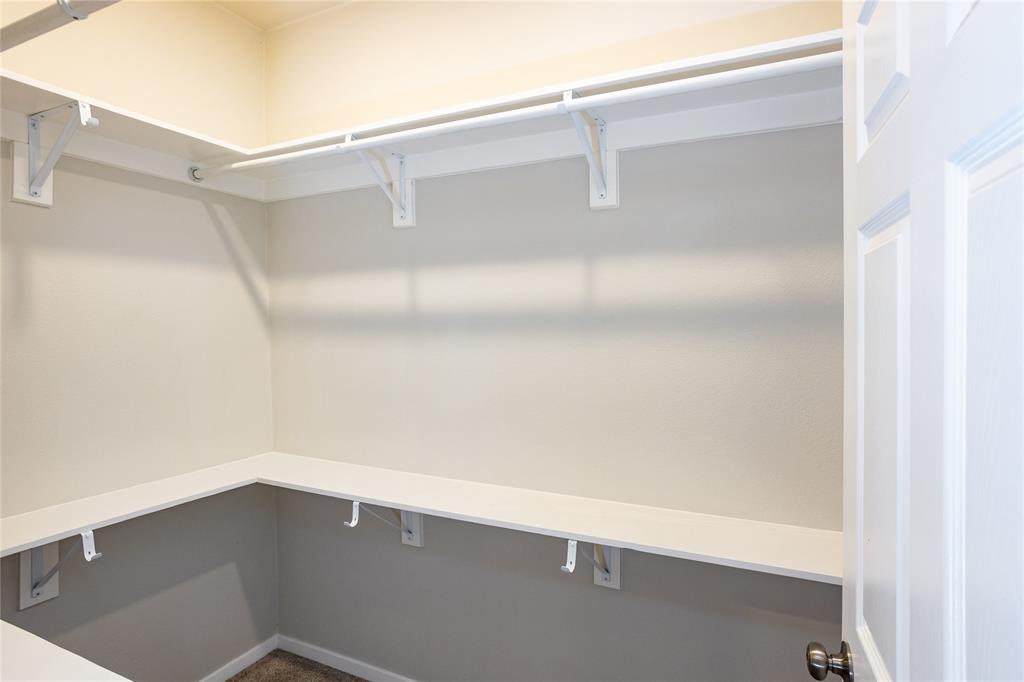 E H Rays - Residential Lease