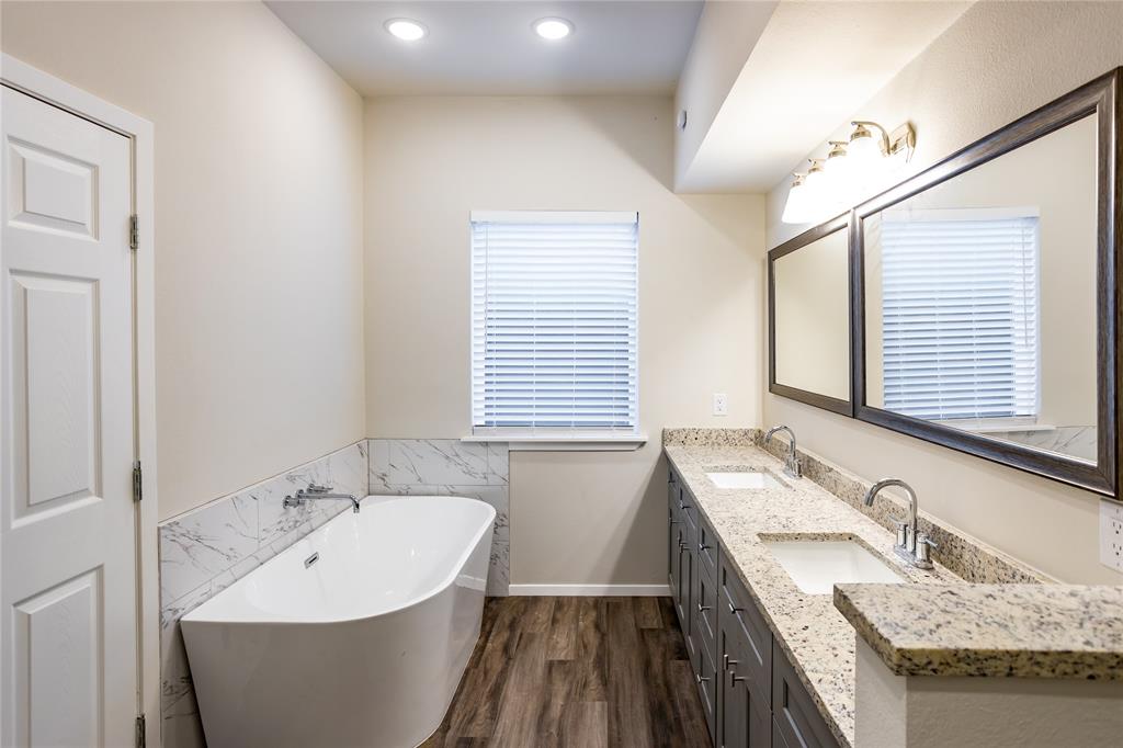 E H Rays - Residential Lease