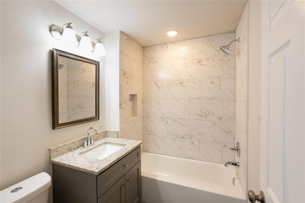 E H Rays - Residential Lease