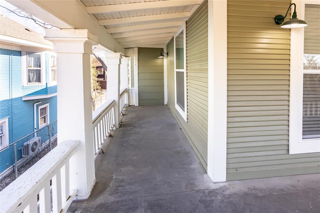 E H Rays - Residential Lease