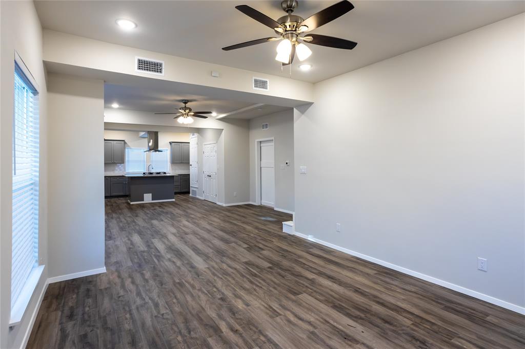 E H Rays - Residential Lease