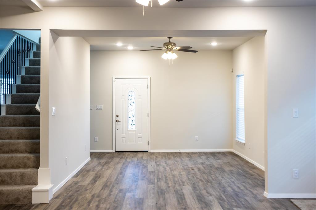 E H Rays - Residential Lease