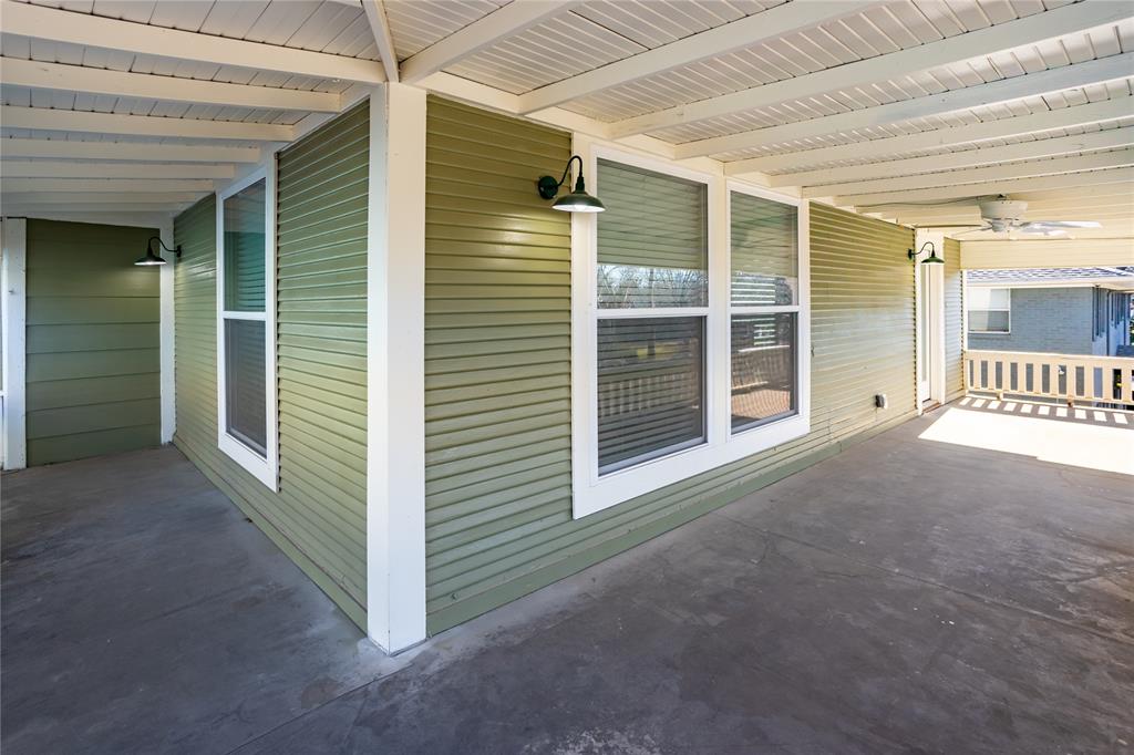 E H Rays - Residential Lease