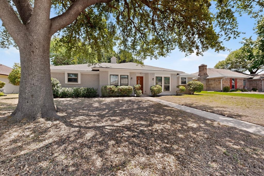 605 Palomar Lane
