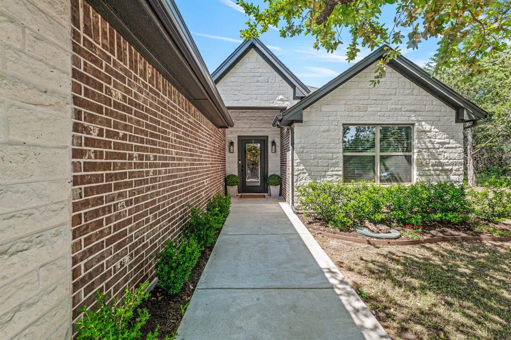 5004 Moss Rock Trail