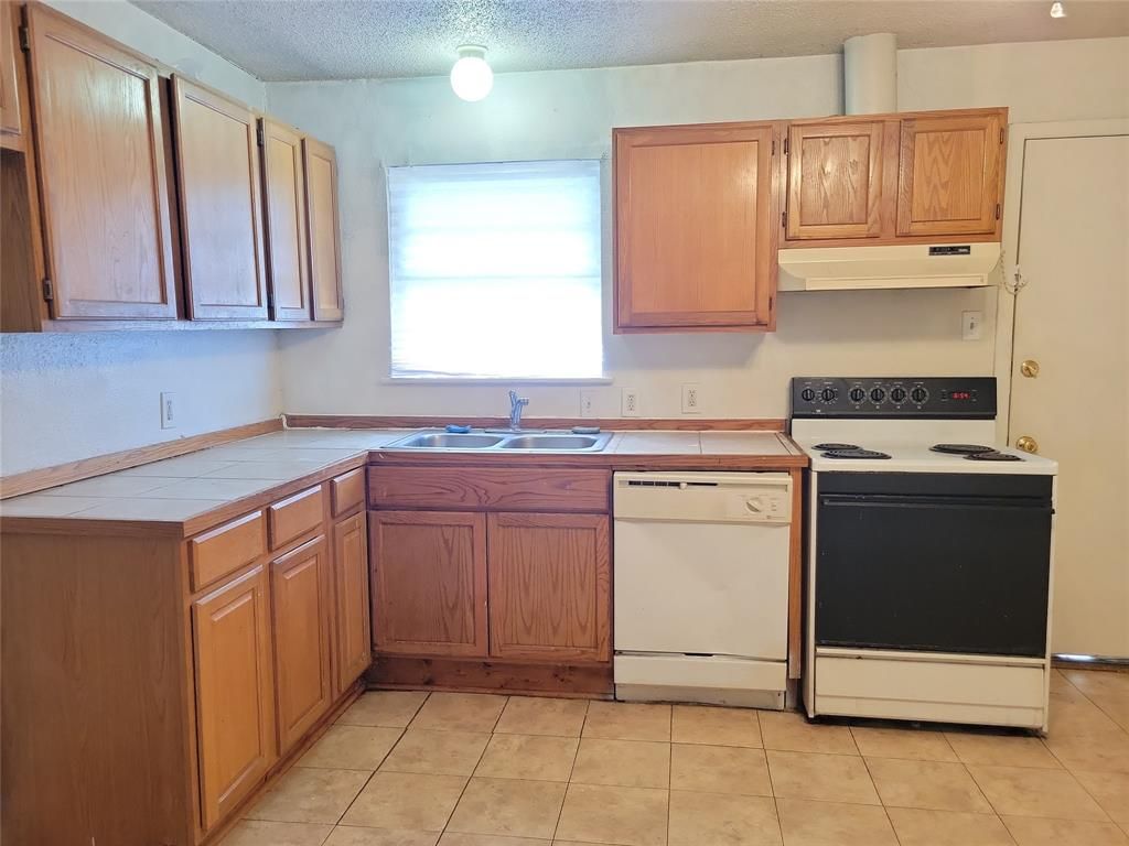 Photo of 4207 Harvey Drive, Mesquite, TX 75150 (MLS # 20938216)