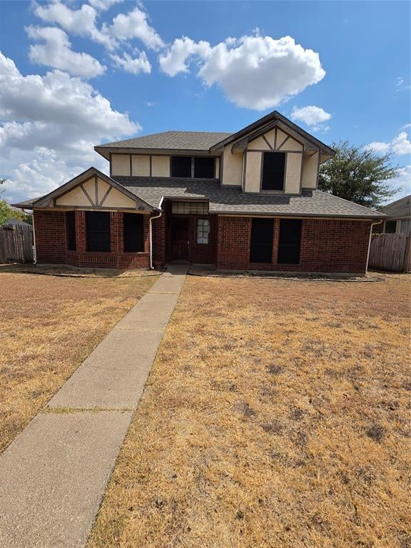 405 Raintree Circle