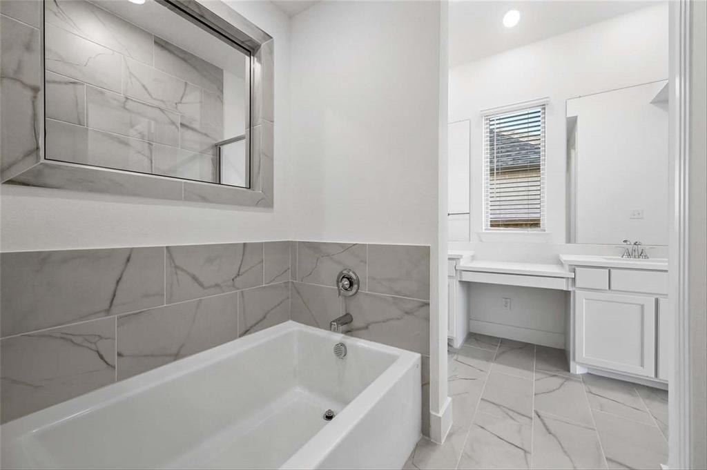 ArrowBrooke 60s - Residential