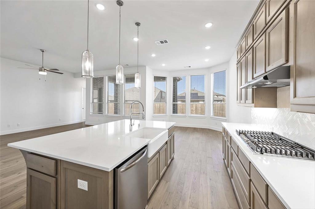 ArrowBrooke 60s - Residential