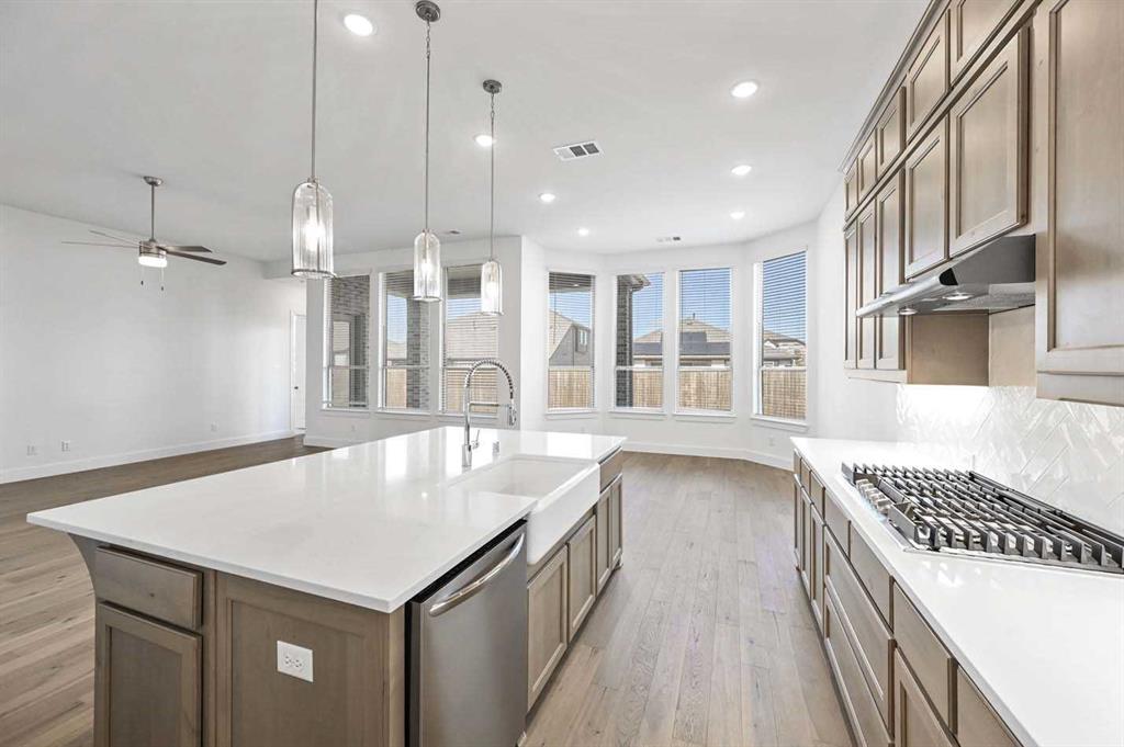 ArrowBrooke 60s - Residential