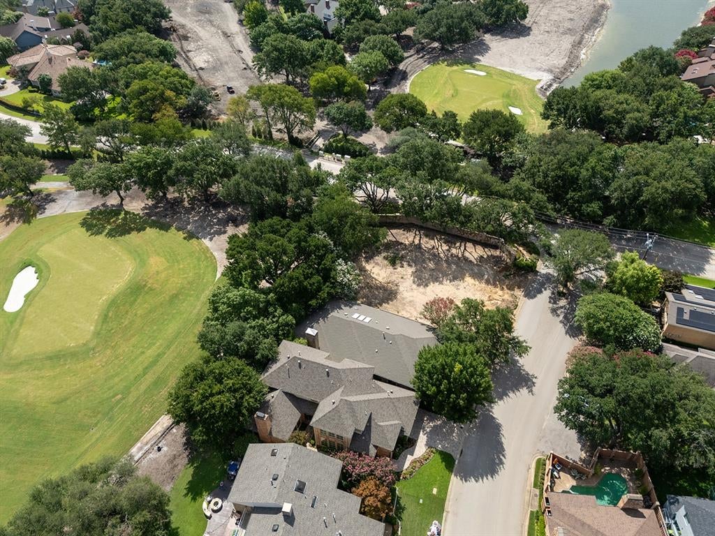 16701 Village Lane