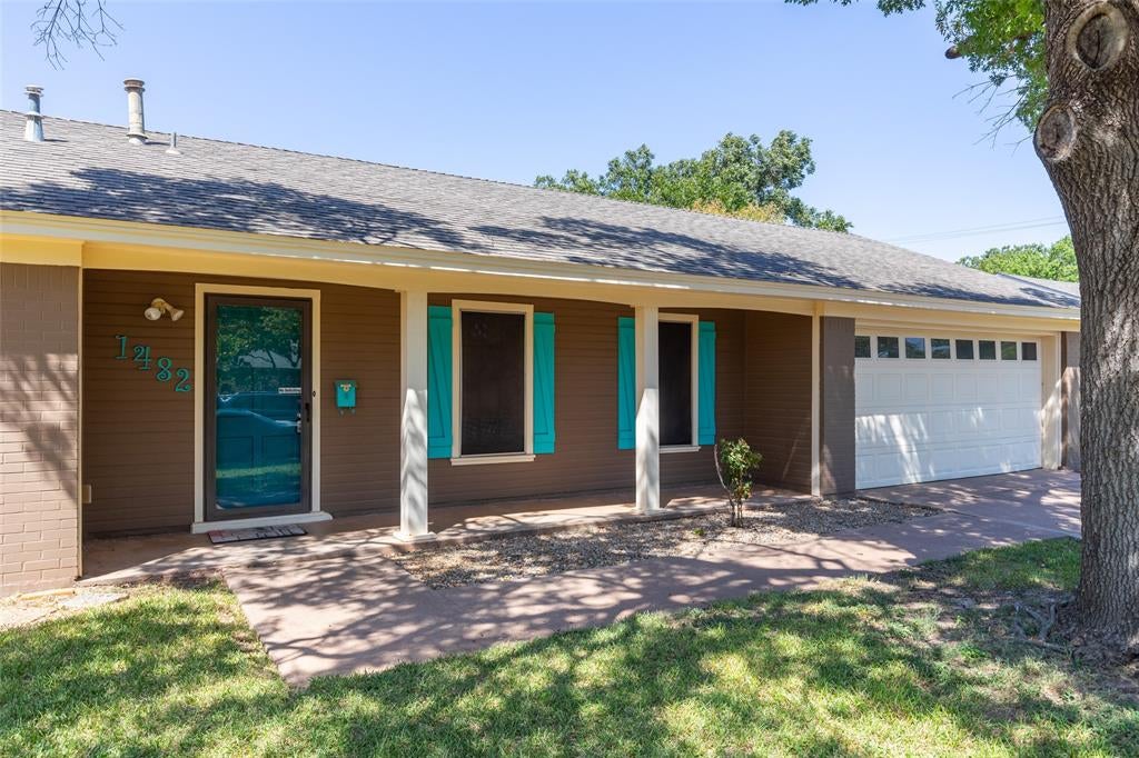 1482 Minter Lane