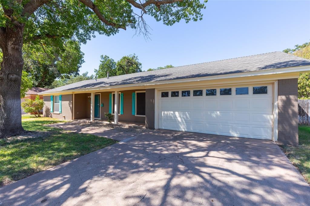 1482 Minter Lane