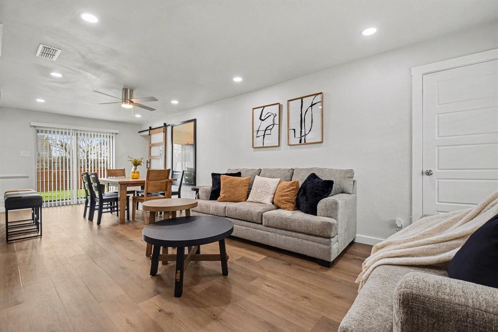 3009 Harvard Street N