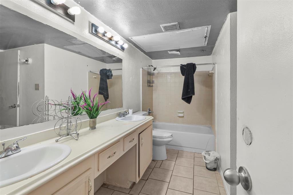 Colony 25 - Residential