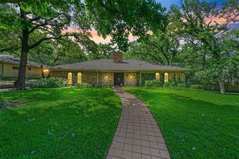 Single Family Residence in Denton TX 1806 Concord Lane.jpg