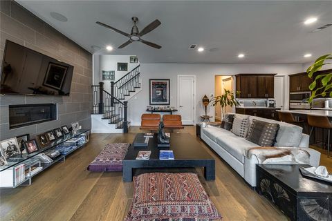 Photo of 4144 Entrada Way, Dallas, TX 75219 (MLS # 21238981)