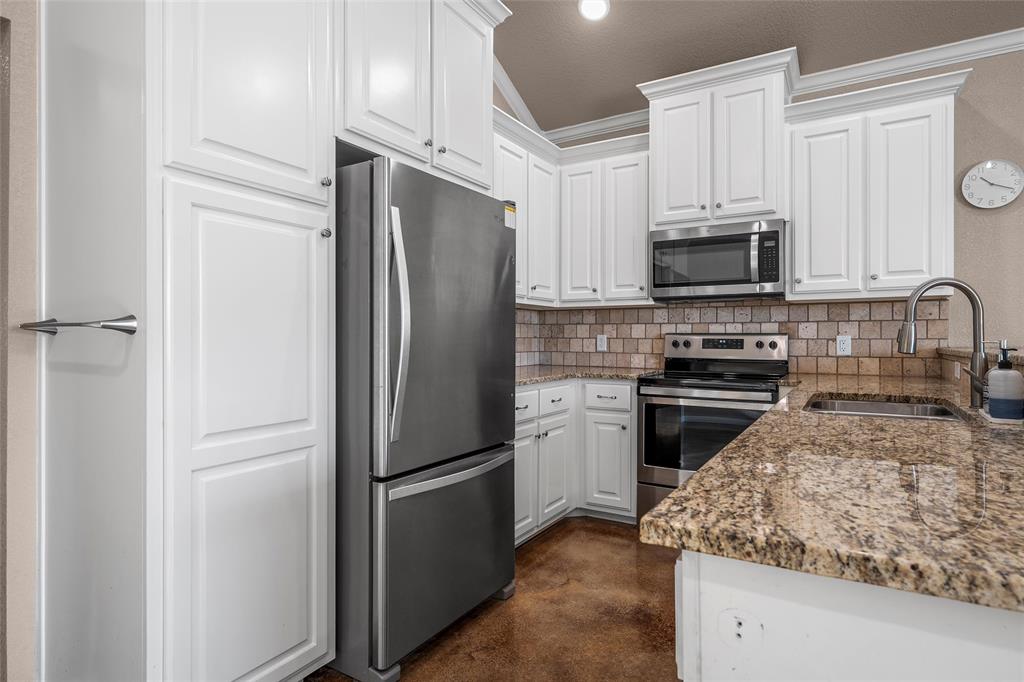 MCGREGOR SPRINGS SQUARE ADDITION - Residential