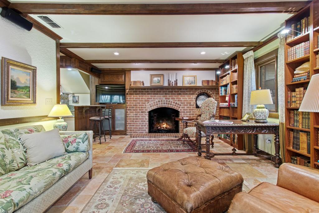 1513 Lake Park Circle