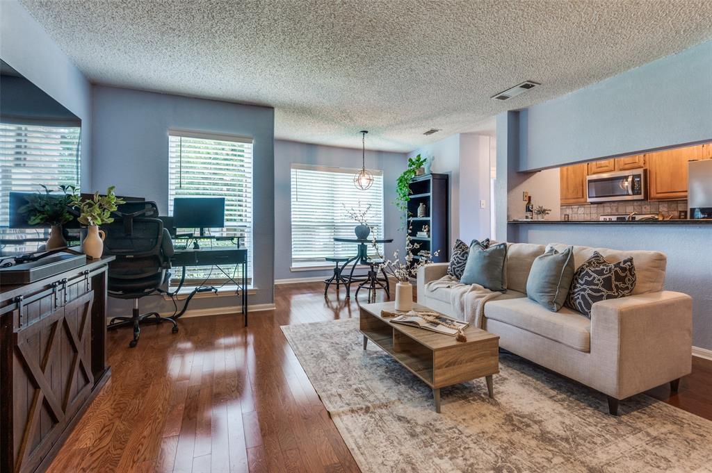 1904 Cloisters Drive 410