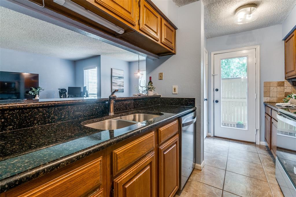 1904 Cloisters Drive 410