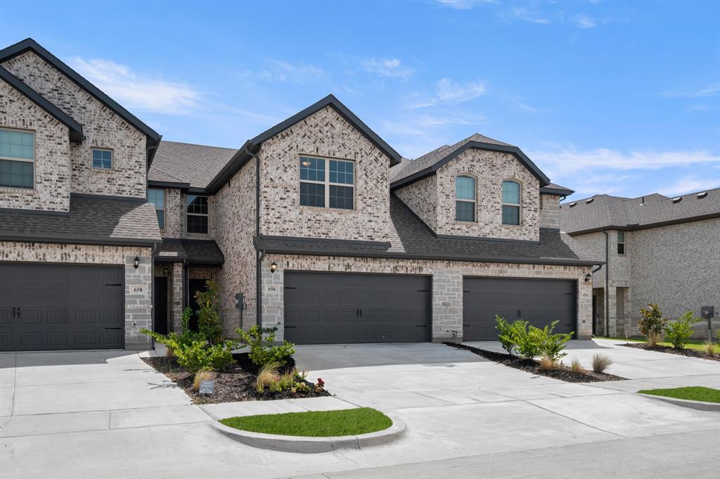 656 Sandiford Court