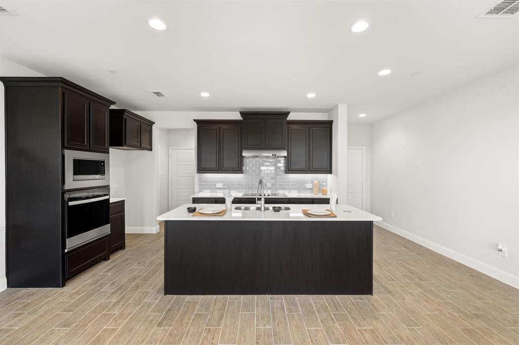 656 Sandiford Court