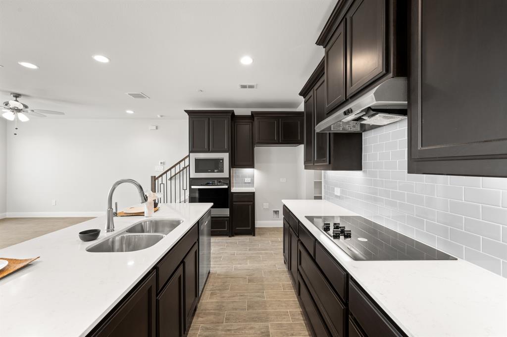 656 Sandiford Court