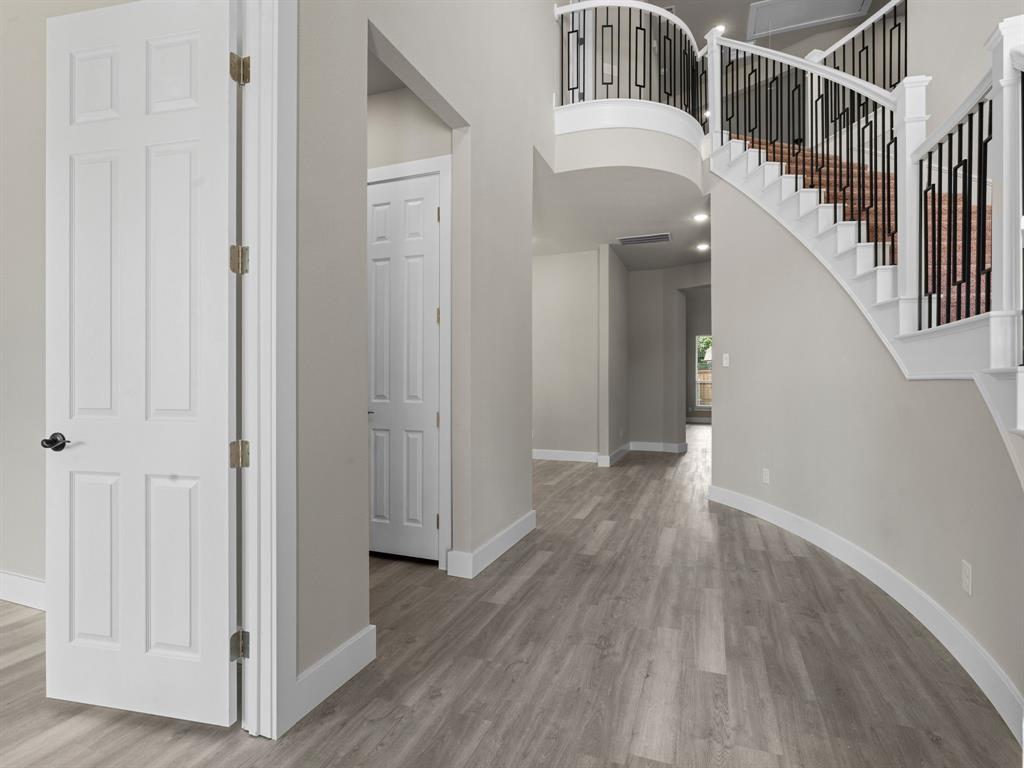 4318 Peachtree Lane