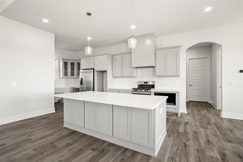 LONG BRANCH RANCH - Residential