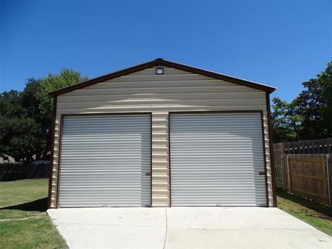 A home in Cleburne