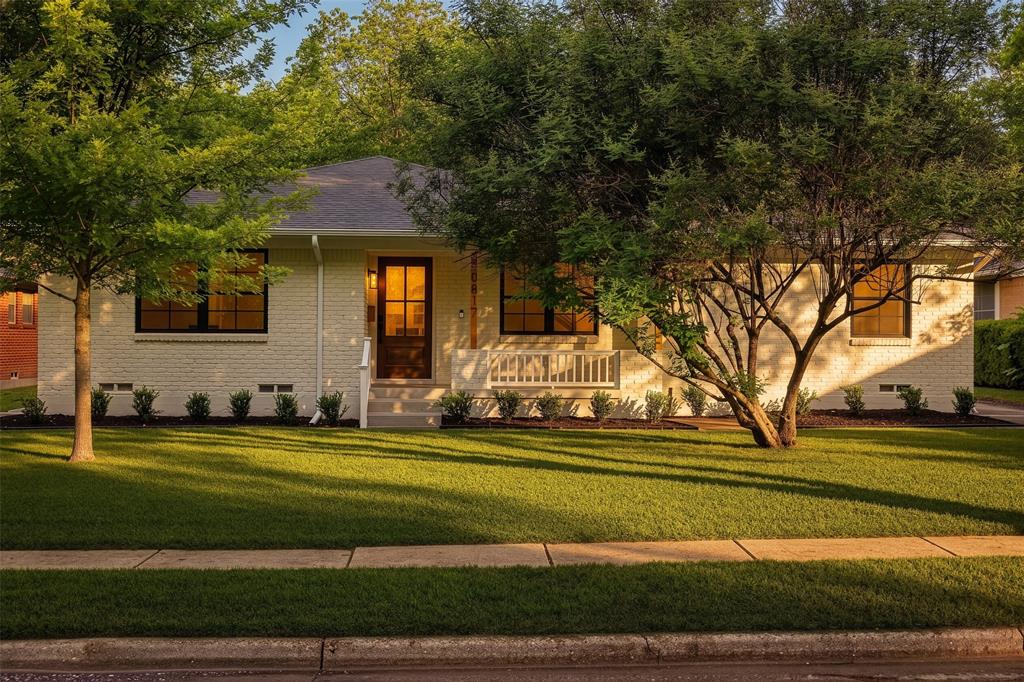 10817 Caprock Circle