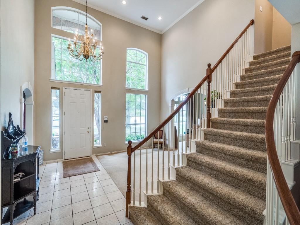 327 Kentwood Drive
