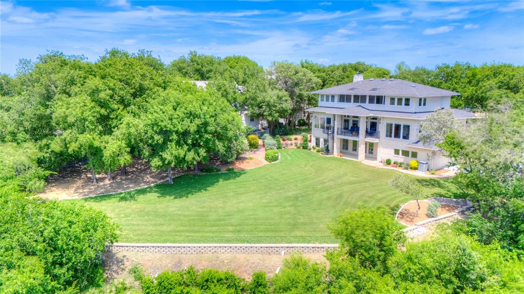 1132 Mallard Pointe Drive