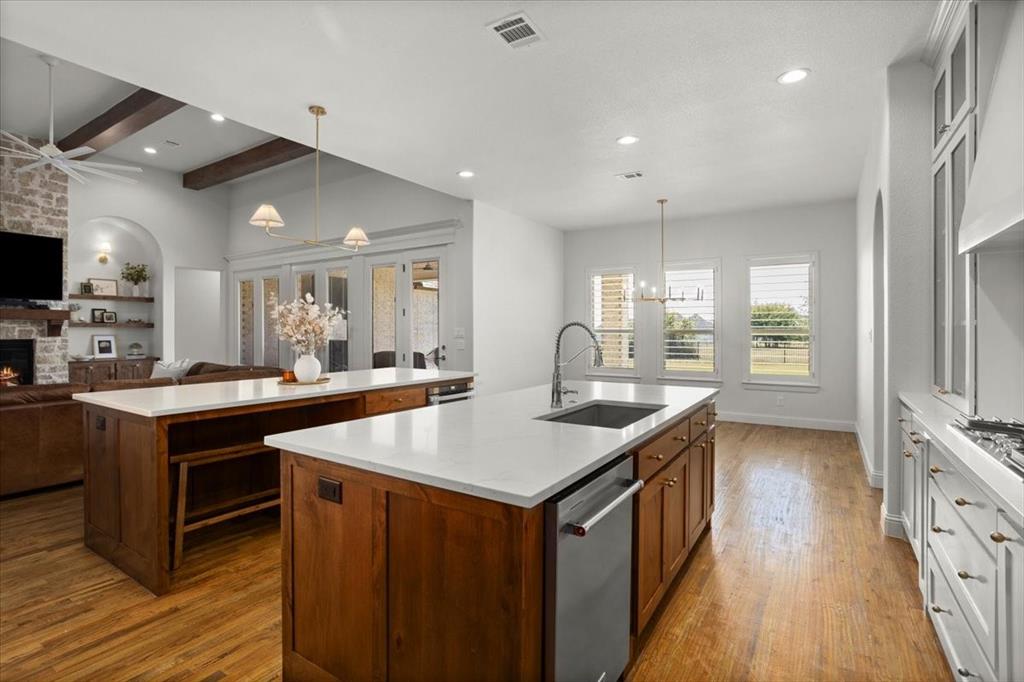 Bella Flora - Residential