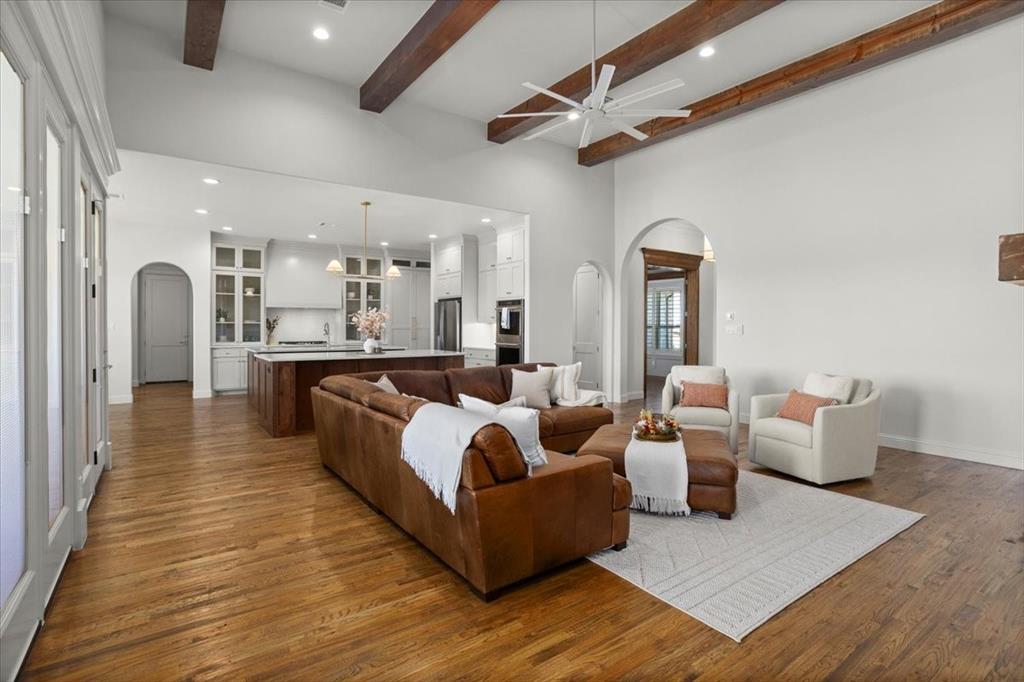 Bella Flora - Residential