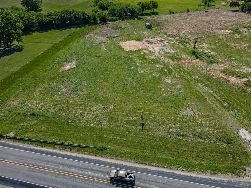 Zoned Heavy Commercial - This lot fronts on the Weatherford Hwy (Houston Street) & Tucker Way. City water, Co-op electric, septic required. Convenient location with great visibility and access. This lot is adjacent to a large Pickleball facility. Common area maintenance agreement for Lots 1-4. Call Listing Agent for more details.