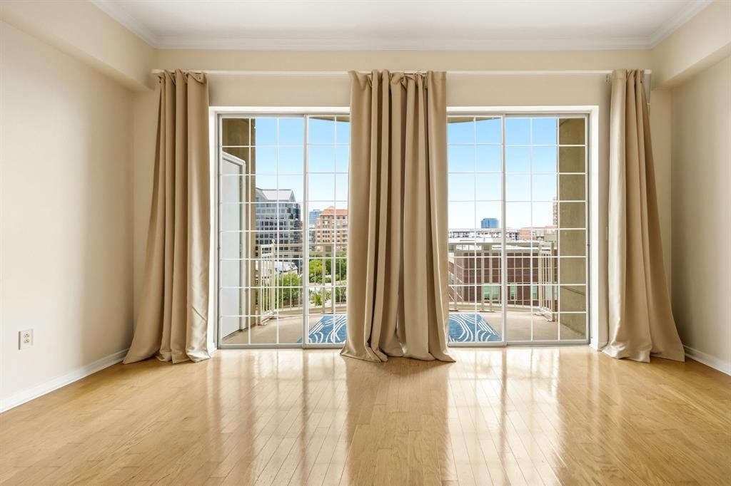 3225 Turtle Creek Boulevard 810