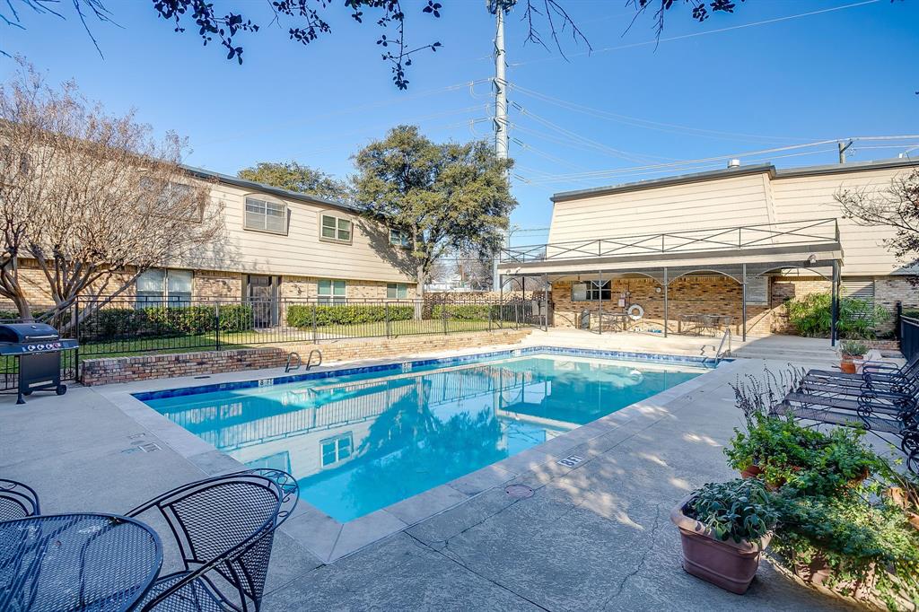 Park Royal Condos - Residential